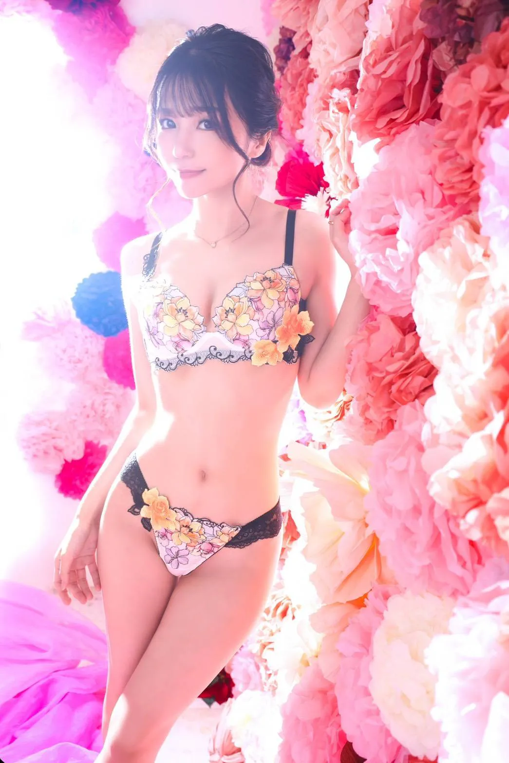 Mako Narita-HEROINE TOKYO