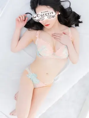 Yuri Ueno-アロマキュアシス立川店